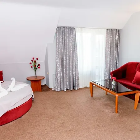 Family Prestige Hotel 3*